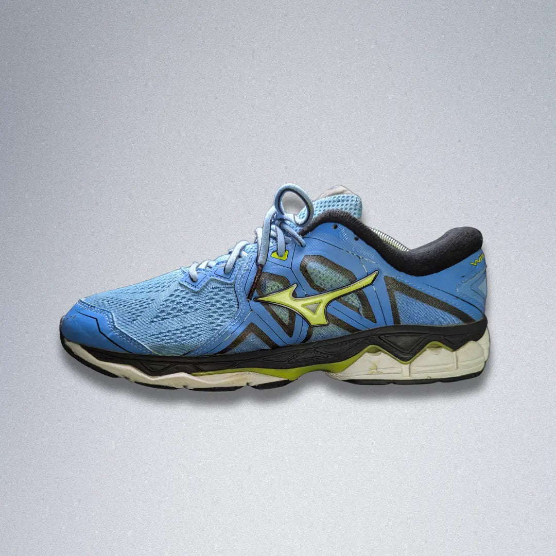 Mizuno Wave Sky 2