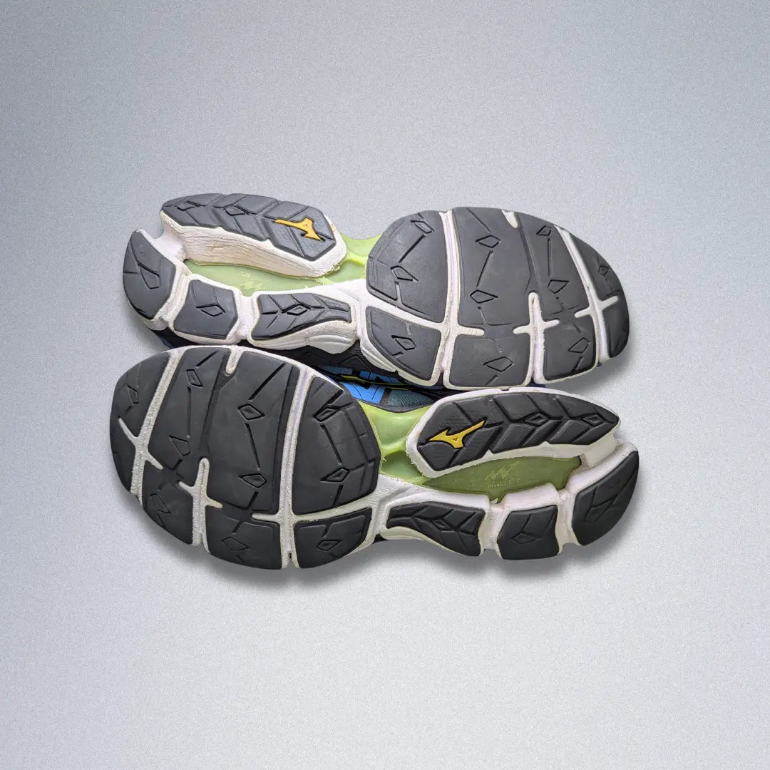 Mizuno Wave Sky 2