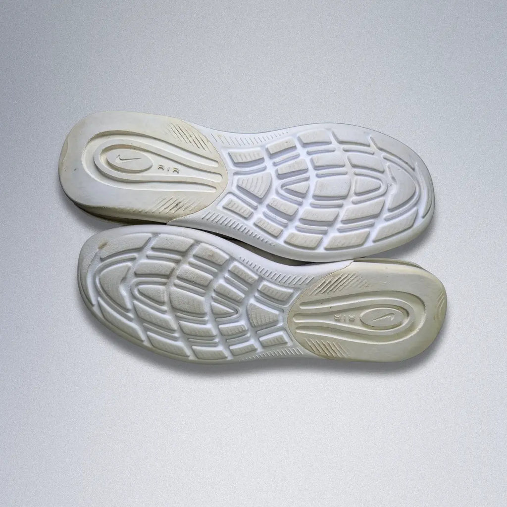 Nike Air Max Axis