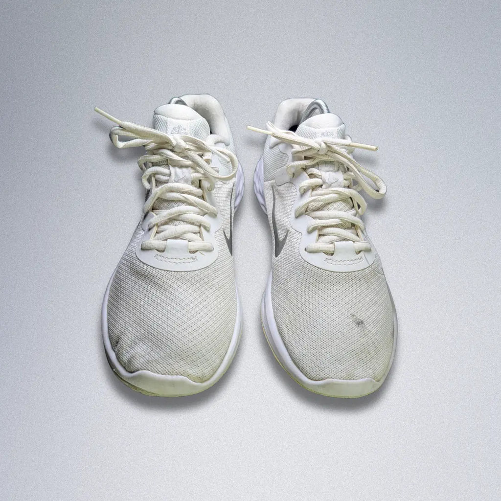 Nike Recolution 6