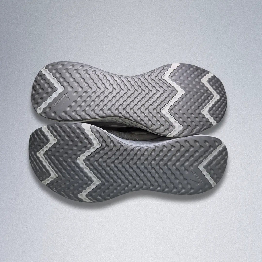 Nike Revolution 5