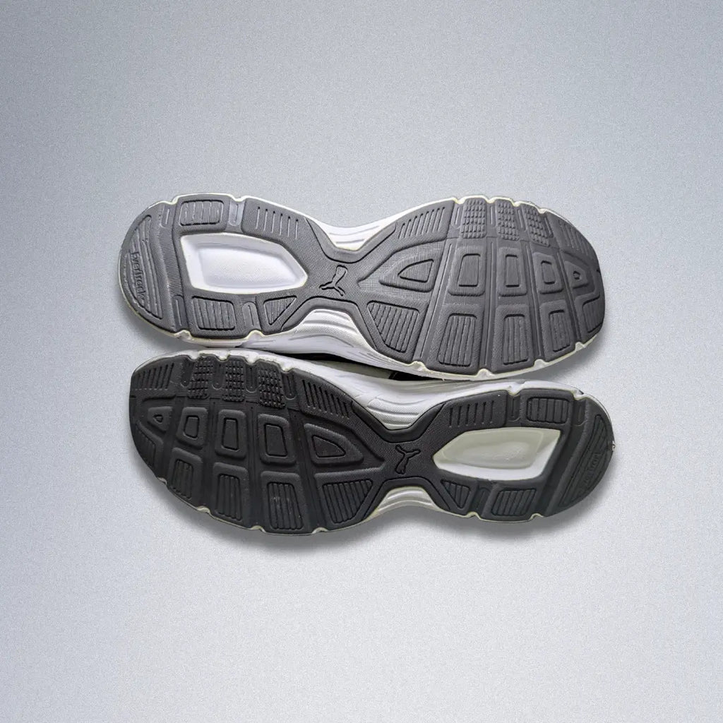 Puma Axis V4