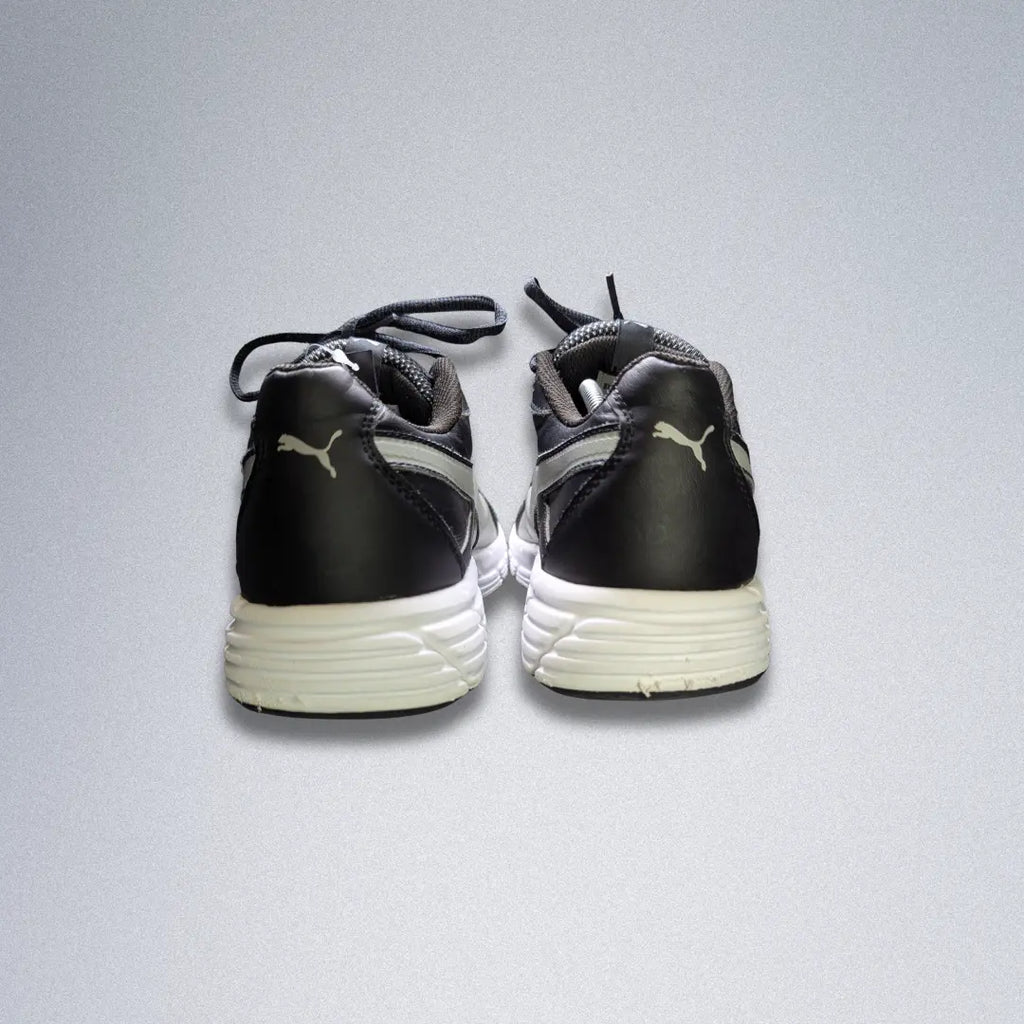 Puma Axis V4